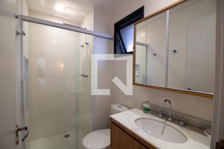 Banheiro de kitnet/studio para alugar com 1 quarto, 26m² em Brooklin, São Paulo