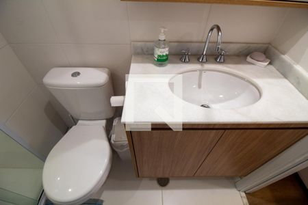 Banheiro de kitnet/studio para alugar com 1 quarto, 26m² em Brooklin, São Paulo