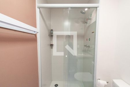 Banheiro de kitnet/studio para alugar com 1 quarto, 26m² em Vila Mariana, São Paulo