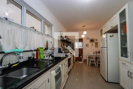 Cozinha de apartamento à venda com 3 quartos, 161m² em Cerqueira César, São Paulo