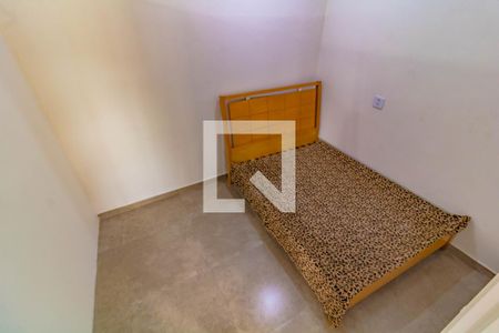 Quarto 2 de casa para alugar com 2 quartos, 35m² em Planalto Paulista, São Paulo