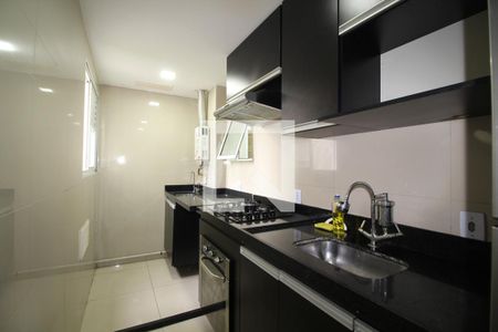 Cozinha de apartamento à venda com 2 quartos, 46m² em Taquara, Rio de Janeiro