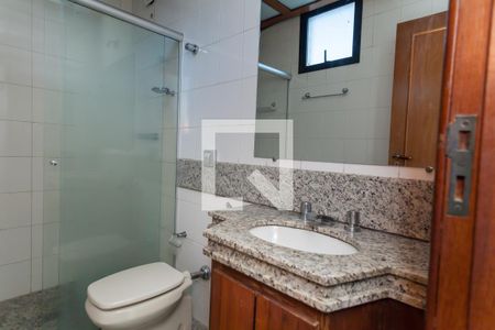 Banheiro da Suíte de apartamento à venda com 4 quartos, 120m² em Serra, Belo Horizonte