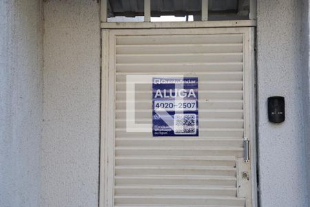 Fachada e placa de kitnet/studio para alugar com 1 quarto, 95m² em Nova Suiça, Goiânia