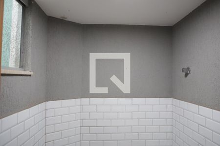 Banheiro Social de kitnet/studio para alugar com 1 quarto, 95m² em Nova Suiça, Goiânia