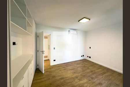Foto 31 de apartamento à venda com 3 quartos, 220m² em Vila Andrade, São Paulo