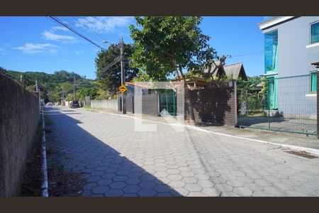 Fachada de casa para alugar com 1 quarto, 100m² em Cachoeira do Bom Jesus Leste, Florianópolis