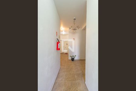 Corredor Área Comum de apartamento à venda com 2 quartos, 40m² em Fátima, Canoas