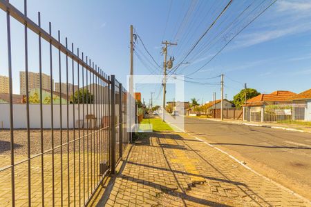 Vista da Rua de apartamento à venda com 2 quartos, 40m² em Fátima, Canoas