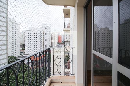 Varanda de apartamento para alugar com 2 quartos, 102m² em Moema, São Paulo