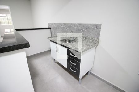 Cozinha de casa para alugar com 2 quartos, 70m² em Rochdale, Osasco