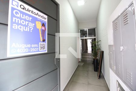 Entrada de casa para alugar com 2 quartos, 70m² em Rochdale, Osasco