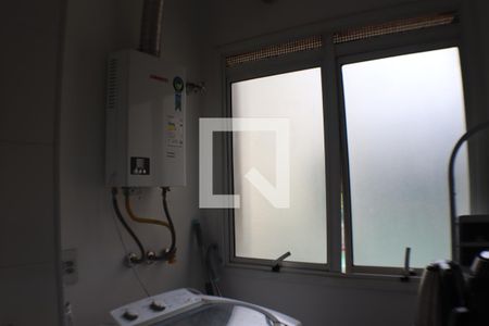Área de Serviço de apartamento para alugar com 2 quartos, 87m² em Jardim Tupanci, Barueri