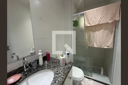 Banheiro da Suíte de apartamento para alugar com 2 quartos, 87m² em Jardim Tupanci, Barueri