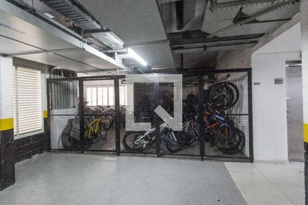 Área comum de apartamento para alugar com 2 quartos, 87m² em Jardim Tupanci, Barueri