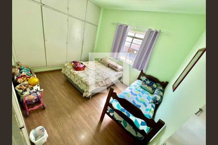 Quarto 2 de casa à venda com 3 quartos, 360m² em Santa Amelia, Belo Horizonte