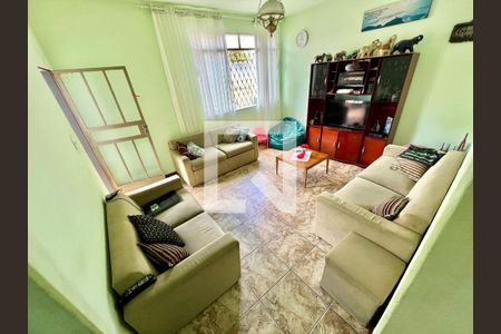 Sala de casa à venda com 3 quartos, 360m² em Santa Amelia, Belo Horizonte