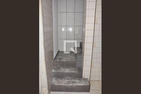 Detalhe - Escada Quartos de casa à venda com 2 quartos, 200m² em Vila Pirituba, São Paulo