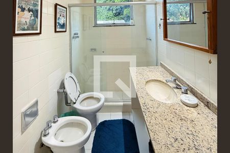 Banheiro de apartamento à venda com 3 quartos, 100m² em Jardim Botânico, Rio de Janeiro