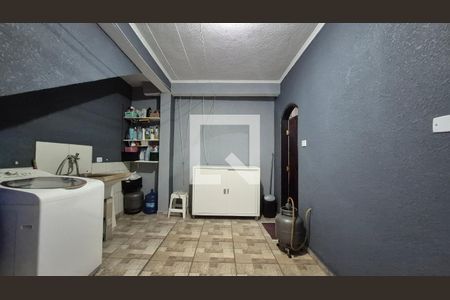 Área de Serviço de casa à venda com 3 quartos, 252m² em Vila Curuçá, Santo André