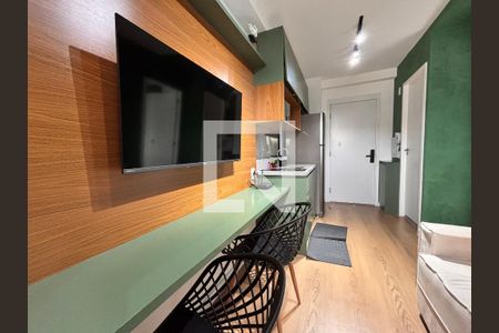 Sala/Cozinha de apartamento à venda com 1 quarto, 28m² em Moema, São Paulo