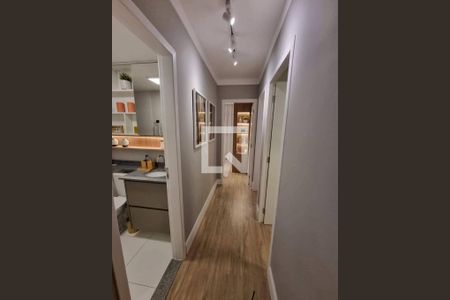 Corredor de apartamento à venda com 3 quartos, 65m² em Botafogo, Campinas