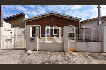 Fachada de casa à venda com 4 quartos, 120m² em Parque Santa Bárbara, Campinas