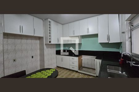 Foto 14 de casa à venda com 3 quartos, 250m² em Jardim Lar Sao Paulo, São Paulo