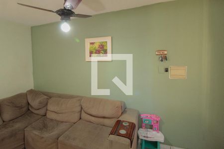 Sala de apartamento para alugar com 2 quartos, 38m² em Parque Santa Fé, Porto Alegre