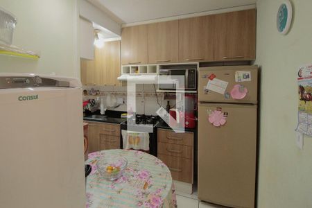 Cozinha de apartamento para alugar com 2 quartos, 38m² em Parque Santa Fé, Porto Alegre