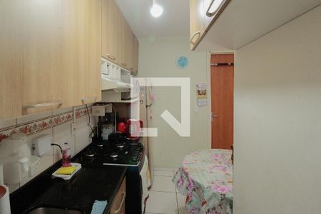 Cozinha de apartamento à venda com 2 quartos, 38m² em Parque Santa Fé, Porto Alegre