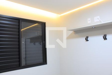 Quarto 1 de apartamento para alugar com 2 quartos, 50m² em Jardim Pioneira, Cotia