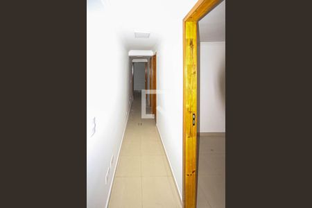 Corredor de casa para alugar com 3 quartos, 110m² em Jardim Vera Cruz(zona Leste), São Paulo