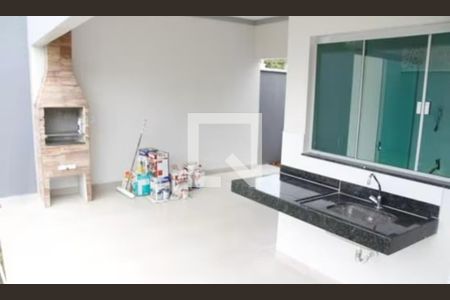 Churrasqueira de casa à venda com 3 quartos, 300m² em Parque São Lucas, São Paulo