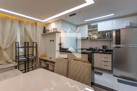 Sala de apartamento à venda com 2 quartos, 43m² em Piraporinha, Diadema