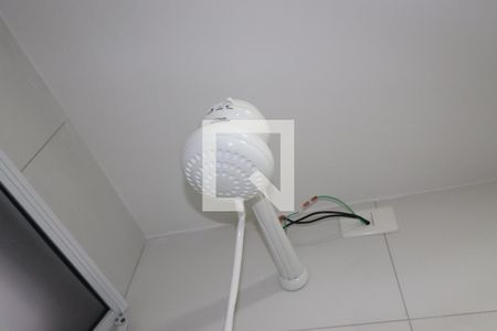Banheiro de kitnet/studio para alugar com 1 quarto, 21m² em Vila Sao Pedro, Santo André