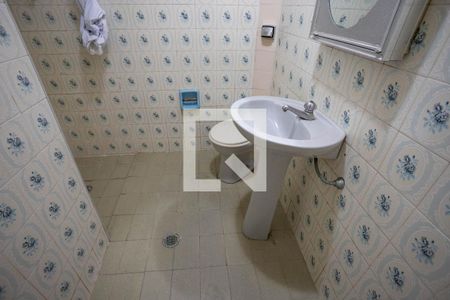 Banheiro de casa à venda com 3 quartos, 56m² em Campanário, Diadema