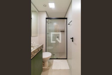 Banheiro de kitnet/studio para alugar com 1 quarto, 24m² em Perdizes, São Paulo