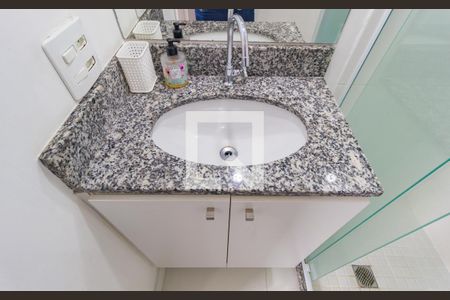 Banheiro de kitnet/studio para alugar com 1 quarto, 20m² em Brás, São Paulo