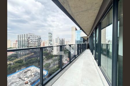Varanda de apartamento para alugar com 2 quartos, 176m² em Vila Olímpia, São Paulo