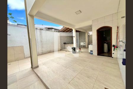 Casa à venda com 4 quartos, 392m² em Santa Monica, Belo Horizonte