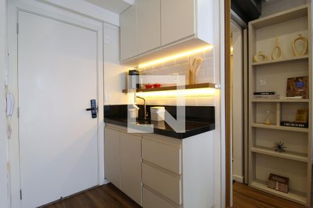 Sala/Cozinha de kitnet/studio à venda com 1 quarto, 26m² em Vila Nova Conceição, São Paulo