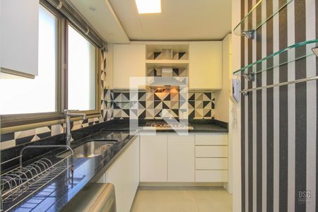 Cozinha de apartamento à venda com 3 quartos, 126m² em Cavalhada, Porto Alegre