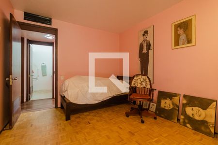 Quarto 3 de casa de condomínio à venda com 4 quartos, 400m² em Santa Tereza, Porto Alegre