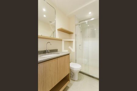 Banheiro de kitnet/studio à venda com 1 quarto, 30m² em Moema, São Paulo