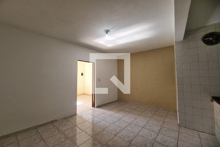 Sala de casa para alugar com 1 quarto, 65m² em Conjunto Promorar Sapopemba, São Paulo