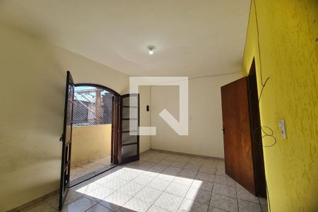 Quarto de casa para alugar com 1 quarto, 65m² em Conjunto Promorar Sapopemba, São Paulo