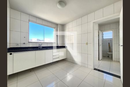 Cozinha de apartamento à venda com 4 quartos, 125m² em Buritis, Belo Horizonte