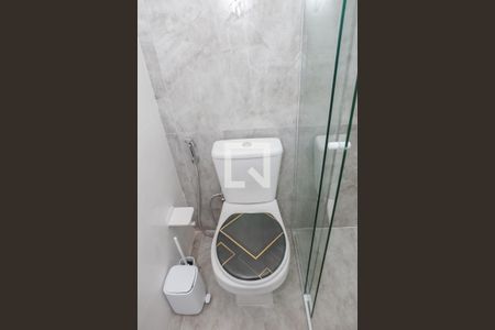 Banheiro de kitnet/studio para alugar com 1 quarto, 30m² em Perdizes, São Paulo