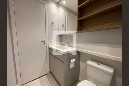 Banheiro de apartamento para alugar com 2 quartos, 37m² em Vila Butantã, São Paulo